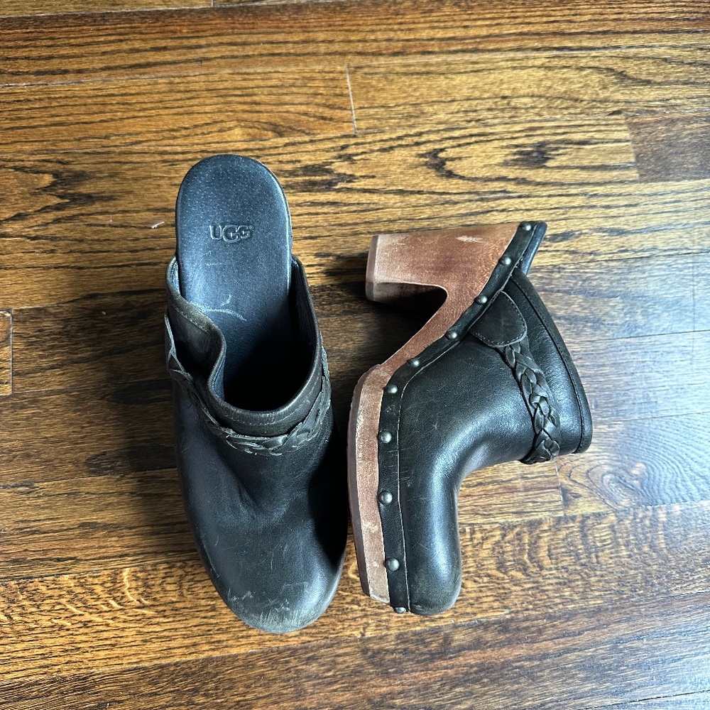 Early 2000s Ugg Clogs